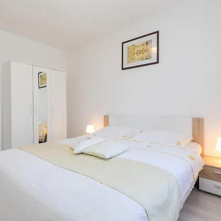 Apartment Olea *